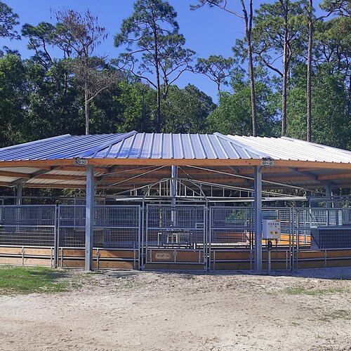 50ft 4-Horse Partial Roof Walker - Loxahatchee, FL