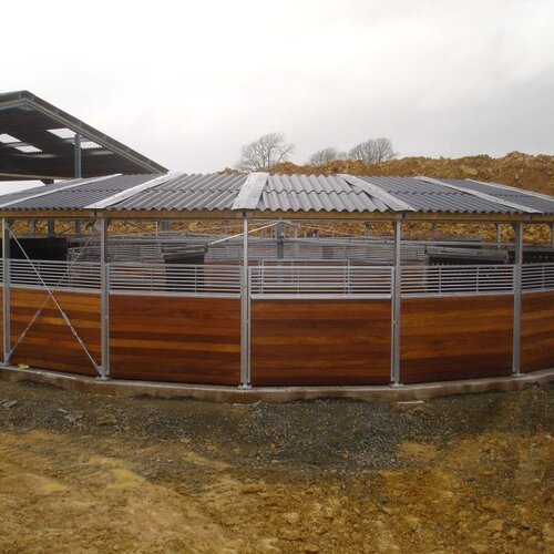 Ground-Standing Horse Walker with partial roof, 16m, 6 horses, Longdole Polo Club, Great Britain